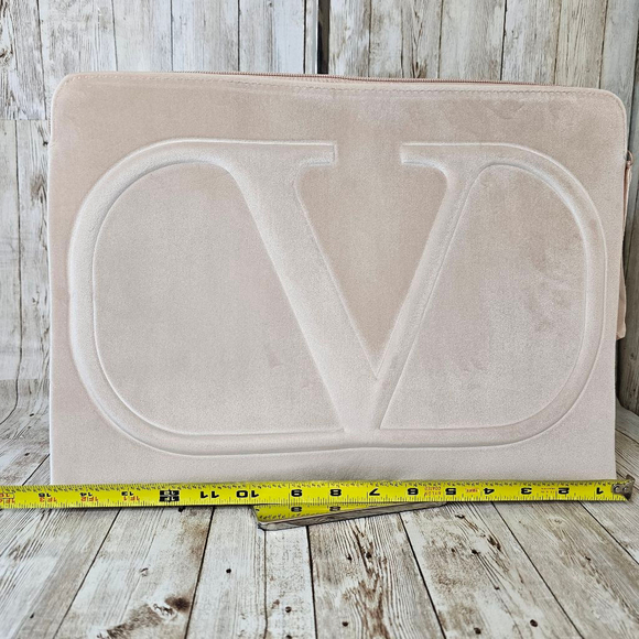 NEW Valentino Laptop Pouch/case - Picture 10 of 11